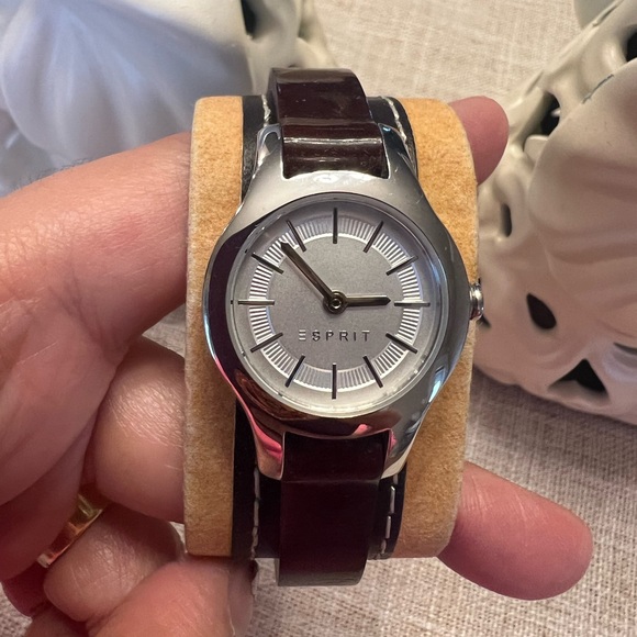 Authentic Esprit Women Leather Watch - Picture 6 of 12